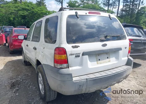 2005 Ford Escape Xlt из США, поврежденный, VIN 1FMCU03135KE15651